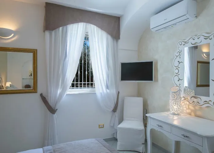 Affittacamere Lauro Old Chapel *